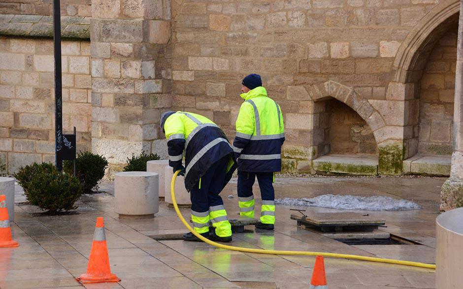 tarif plombier débouchage canalisation Les Essarts-le-Roi